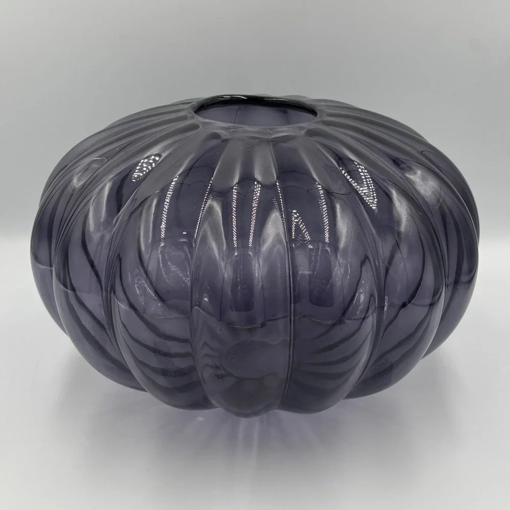 The Unbranded Brand vintage purple